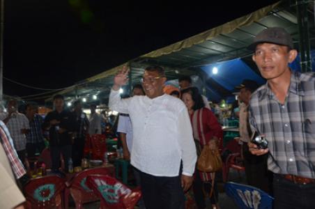 Amri Tambunan Disambut Antusias di Siantar Walk